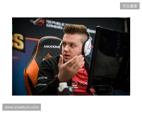 官宣｜泽·维托尔转会加盟南京城市足球俱乐部